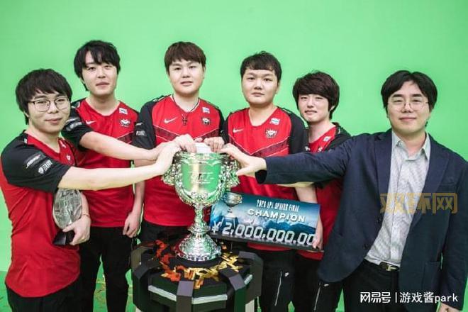 2017LPL赛季回顾：激情、泪水与冠军争夺战