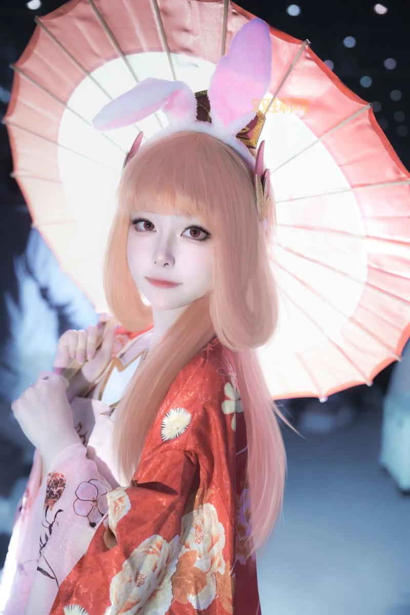 兔子最会尿了公孙离第五图：探索同人漫画背后的故事