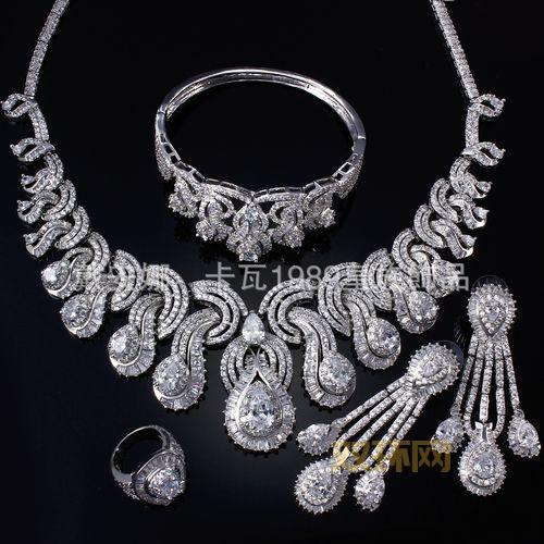 泰拉石首饰套装属性适合你吗？看看这些分析！