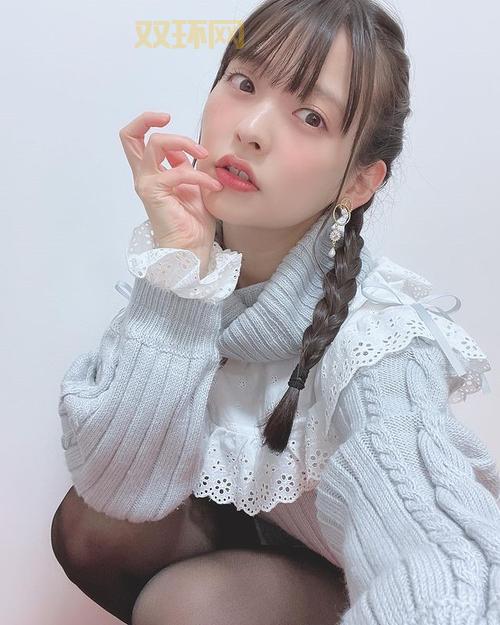 Sumire品牌预售开启！上坂堇最新穿搭美照分享