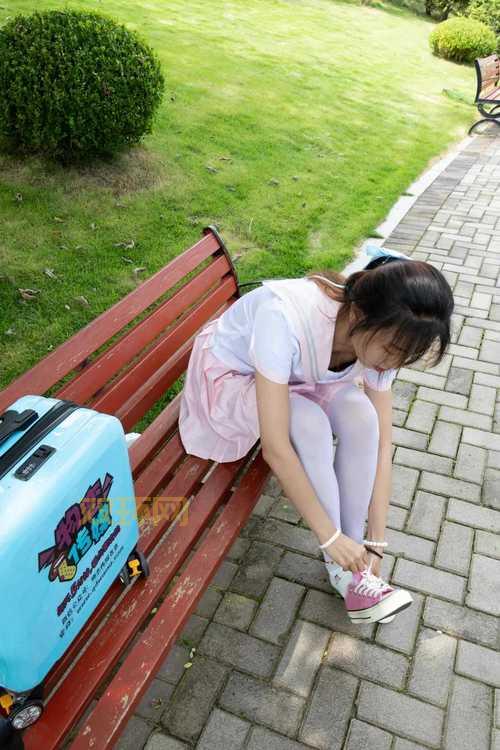 笑忘书卫风：穿越与追逐的爱情之旅