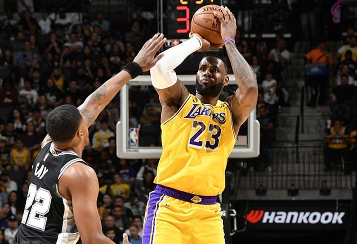 狂砍生涯新高10助攻！恩比德谈10助攻很谦虚！