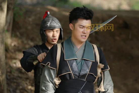 爱情公寓3吕布究竟是谁？揭秘角色背景与演员表现