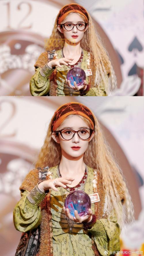 OSK39成员小甜与花戸雪最新COS美图合集