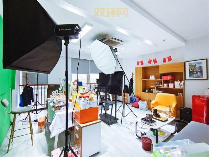 想知道西岚在哪里直播吗？最新直播平台地址公布！