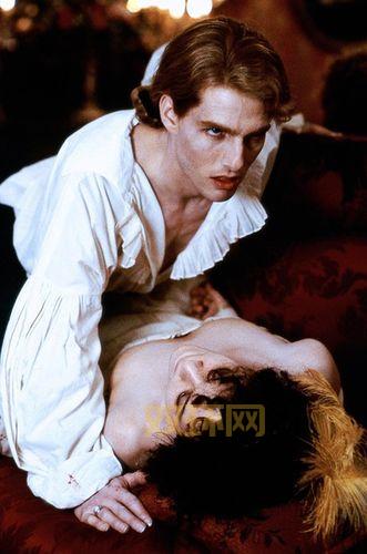 吸血迷情攻略：解锁吸血鬼与人类的绝美爱情