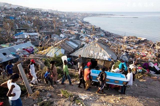 极乐空间：富人天堂与贫民地狱的残酷对比