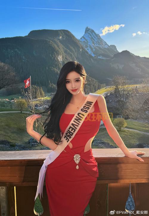 亚洲美女自拍大合集：欧洲风情与亚洲魅力碰撞