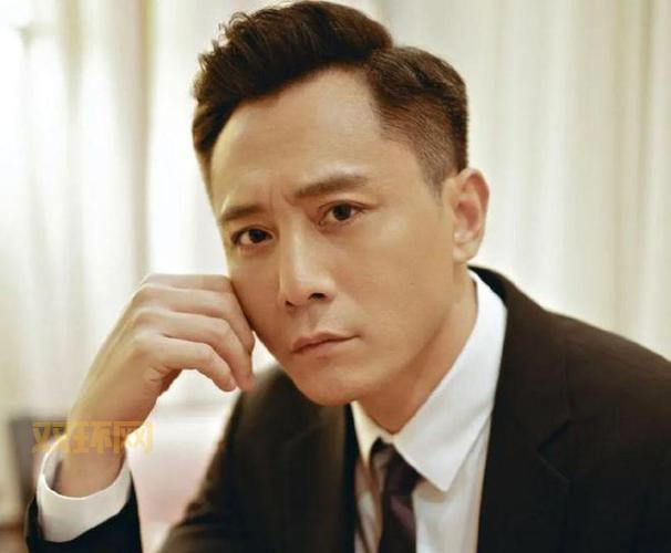 抢沙发专业户刘烨又来了！细数那些年被他抢过的沙发！