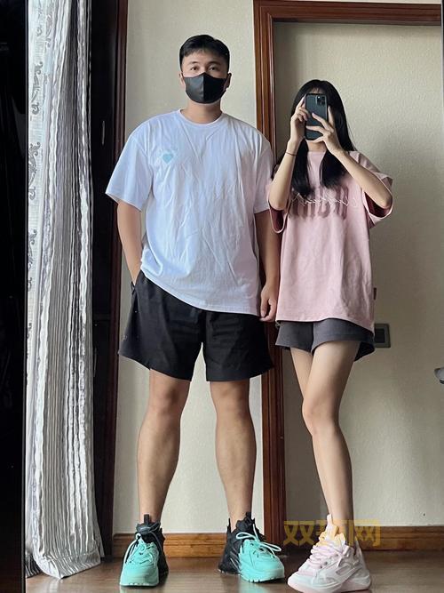 想买情侣装看这里！卖情侣装的网站大推荐！