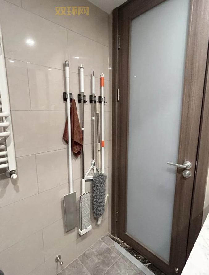 愁空间不够用？看看压在卫生间上做的这些妙招！